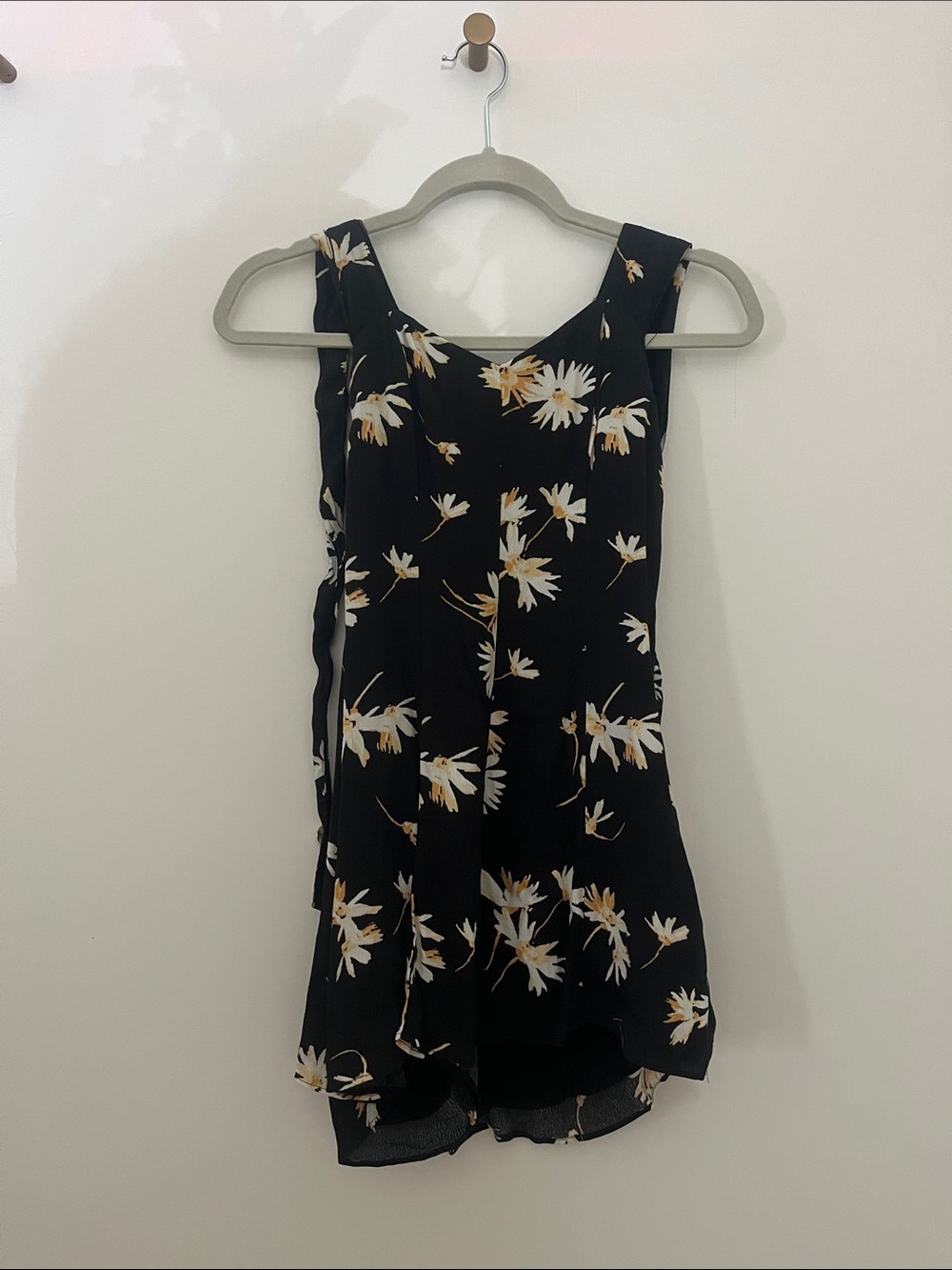 Black Floral Sleeveless Dress/romper with White & Yellow Daisies